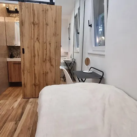 Holiday Little Oasis Apartment